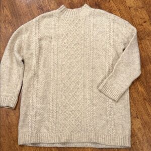 Stunning Tunic style ivory sweater size Large from Melrose & Market like new